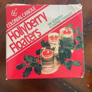 Vintage 1979 Floater Holiday Candles - Red and never lit